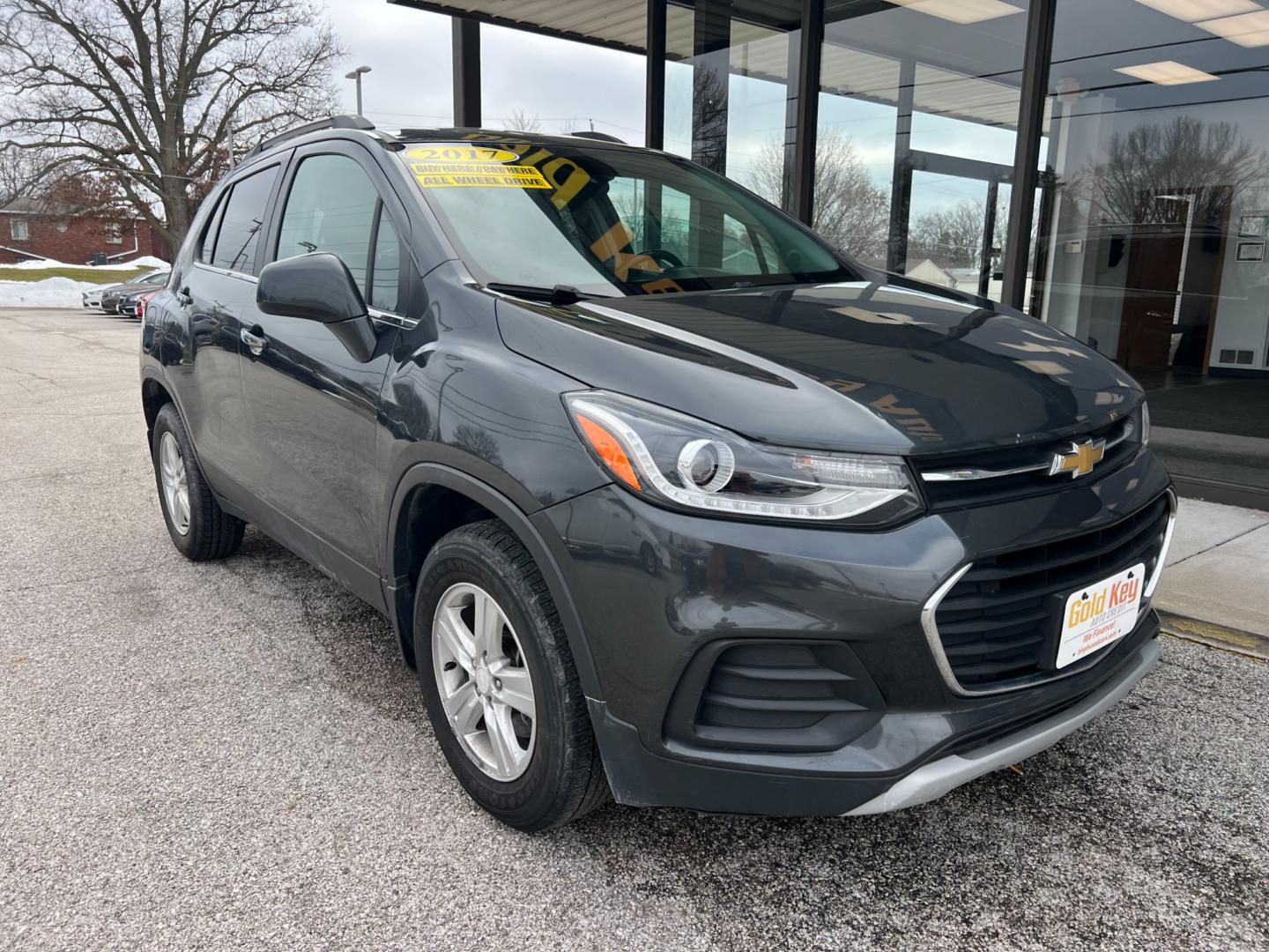 2017 Gray Chevrolet Trax LT AWD (3GNCJPSB2HL) with an 1.4L L4 DOHC 16V engine, 6A transmission, located at 1633 W Kimberly, Davenport, IA, 52806, (563) 323-5341, 41.559456, -90.598732 - Photo#1